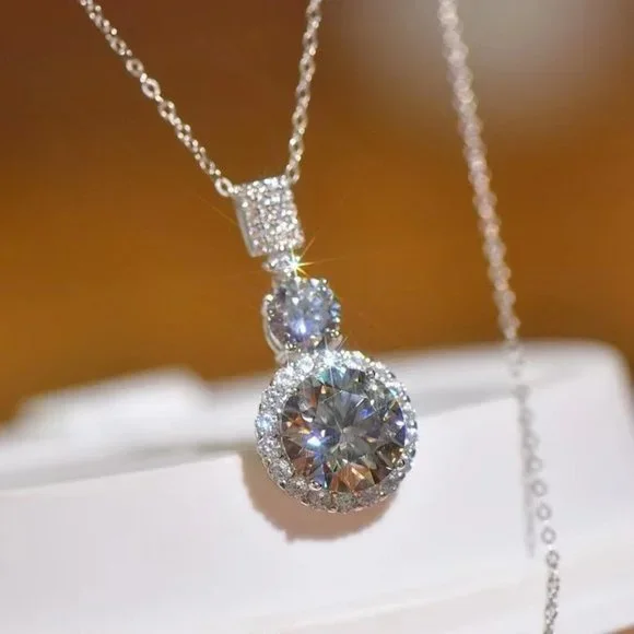 Certified 6ct. t.w. Moissanite Diamond Halo Pendant Necklace NEW - Picture 4 of 15